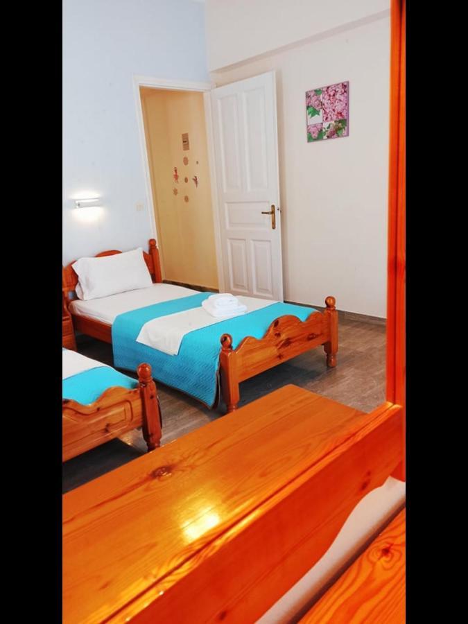 Corfu Sunflower Apartments Benitses  Bagian luar foto