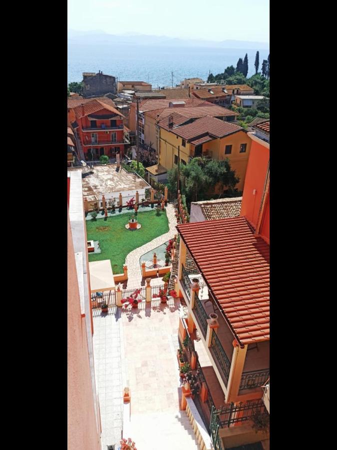 Corfu Sunflower Apartments Benitses  Bagian luar foto