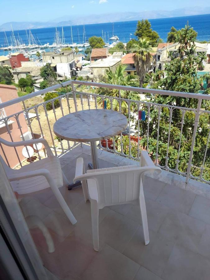 Corfu Sunflower Apartments Benitses  Bagian luar foto